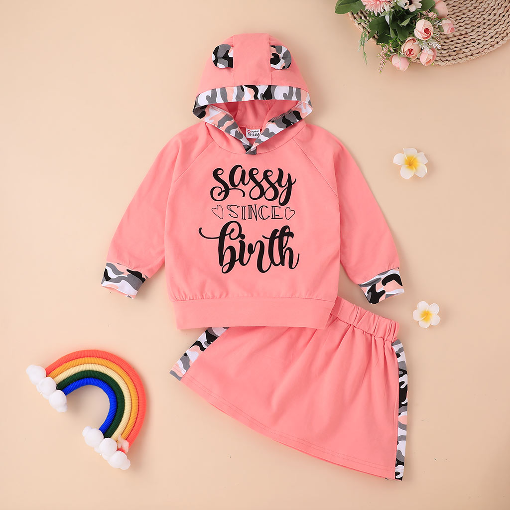 

2-piece Baby / Toddler Letter Hooded Pullover and Skirt Set