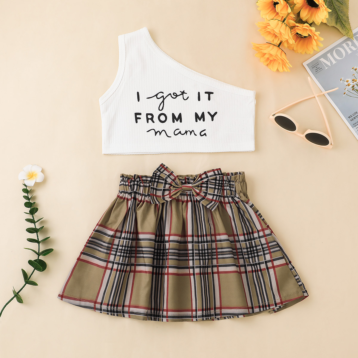 

2pcs Toddler Girl Letter Print One Shoulder Tank Top and Bowknot Design Plaid Skirt Set