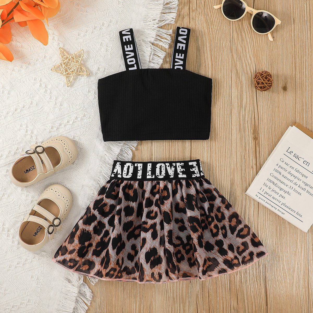 

2pcs Baby Girl Cotton Ribbed Letter Print Spaghetti Strap Crop Top and Leopard Skirt Set