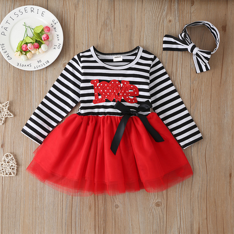 

2pcs Baby Girl Long-sleeve Cotton Heart-shaped Sweet Dress