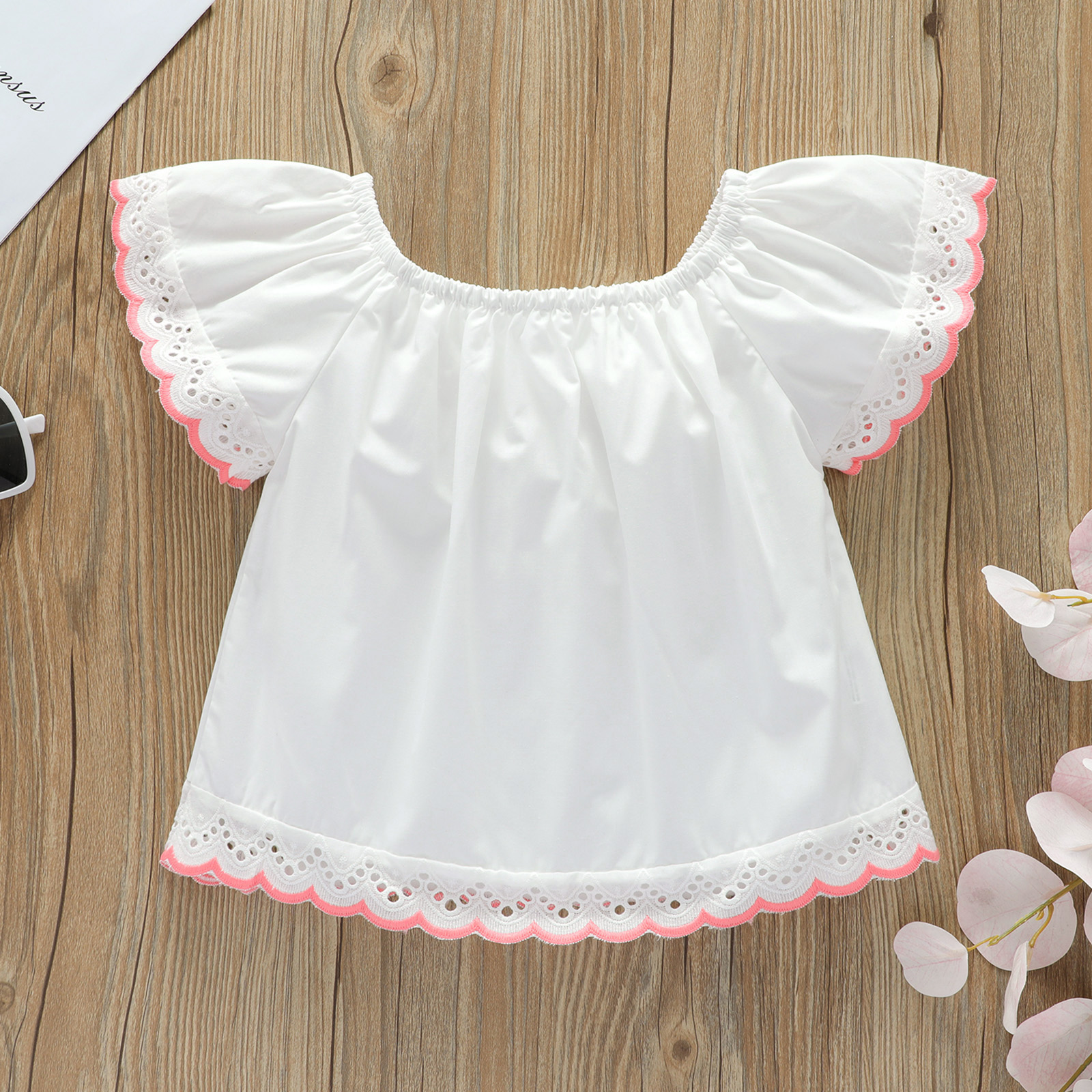 

Toddler Girl Square Neck Lace Hollow out Short-sleeve Top
