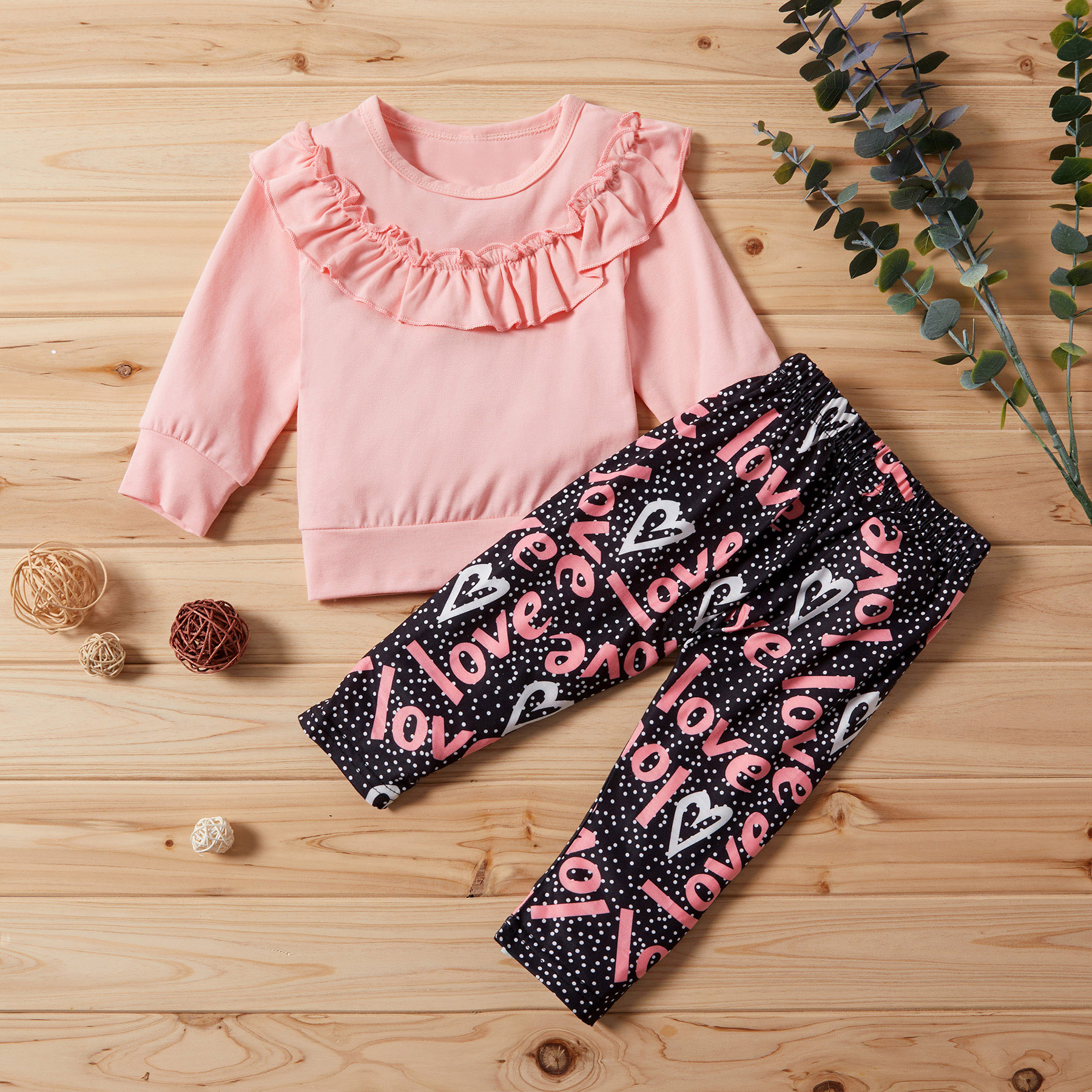 

Baby / Toddler Solid Flounced Collar Long-sleeve Top and LOVE Print Pants Set