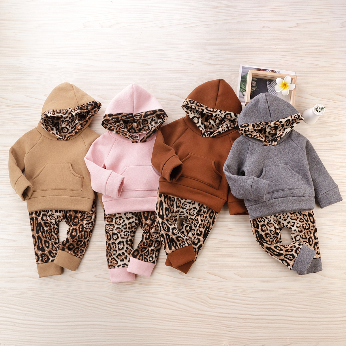 

Baby Unisex Leopard Baby's Sets