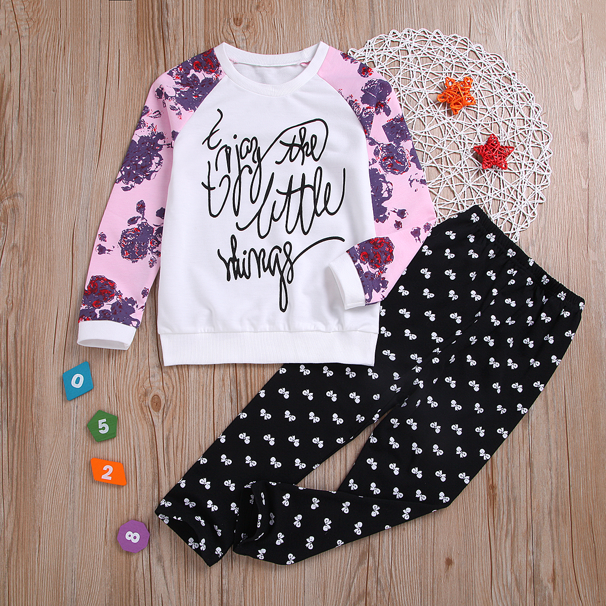 

Baby Girl Sweet Floral Baby's Sets