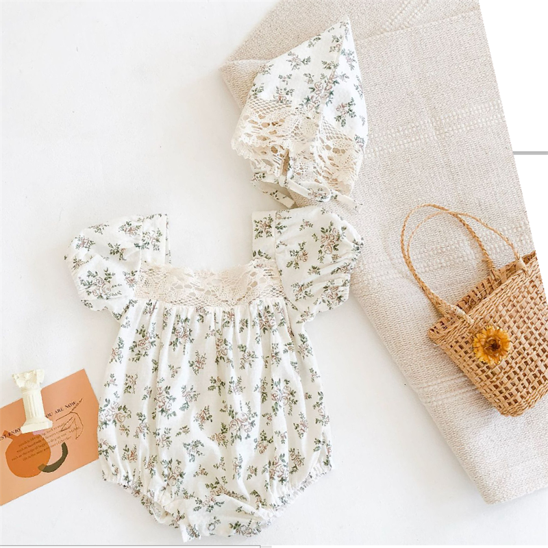 

2pcs Lace Floral Print Short-sleeve Baby Set