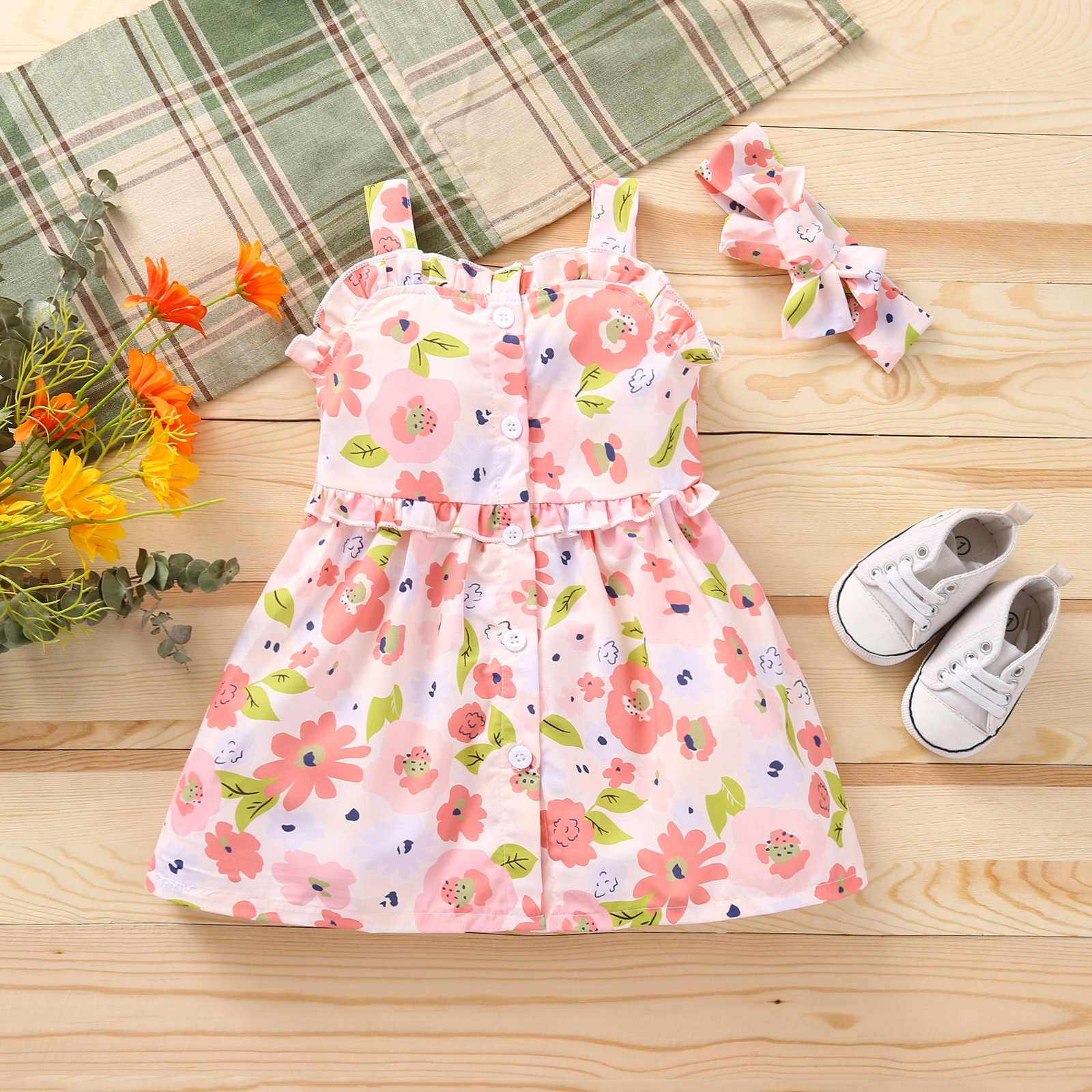 

2pcs Floral Print Ruffle Decor Sleeveless Pink Baby Set