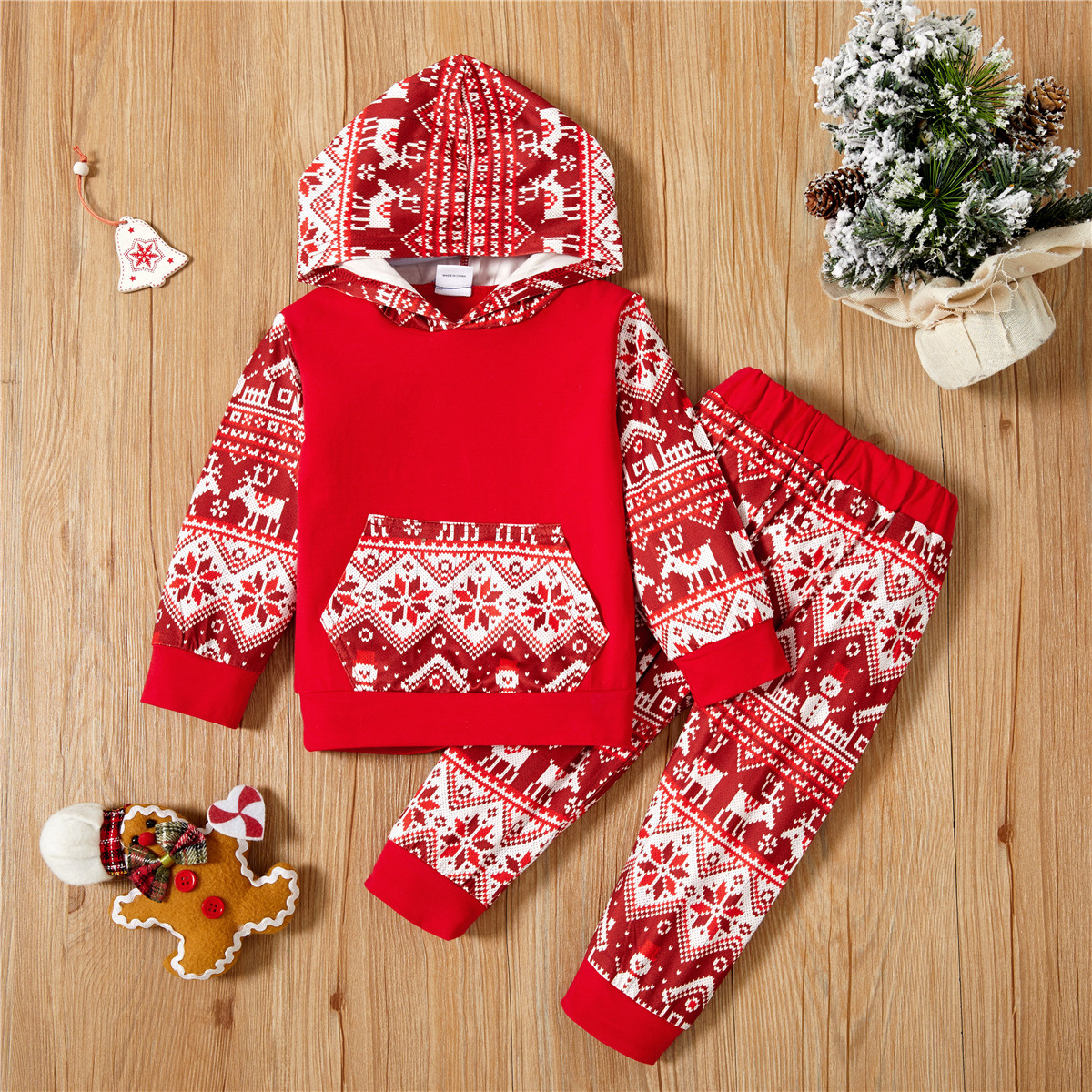 

Baby 2pcs Christmas Print Red Long-sleeve Hoodie and Trouser Set