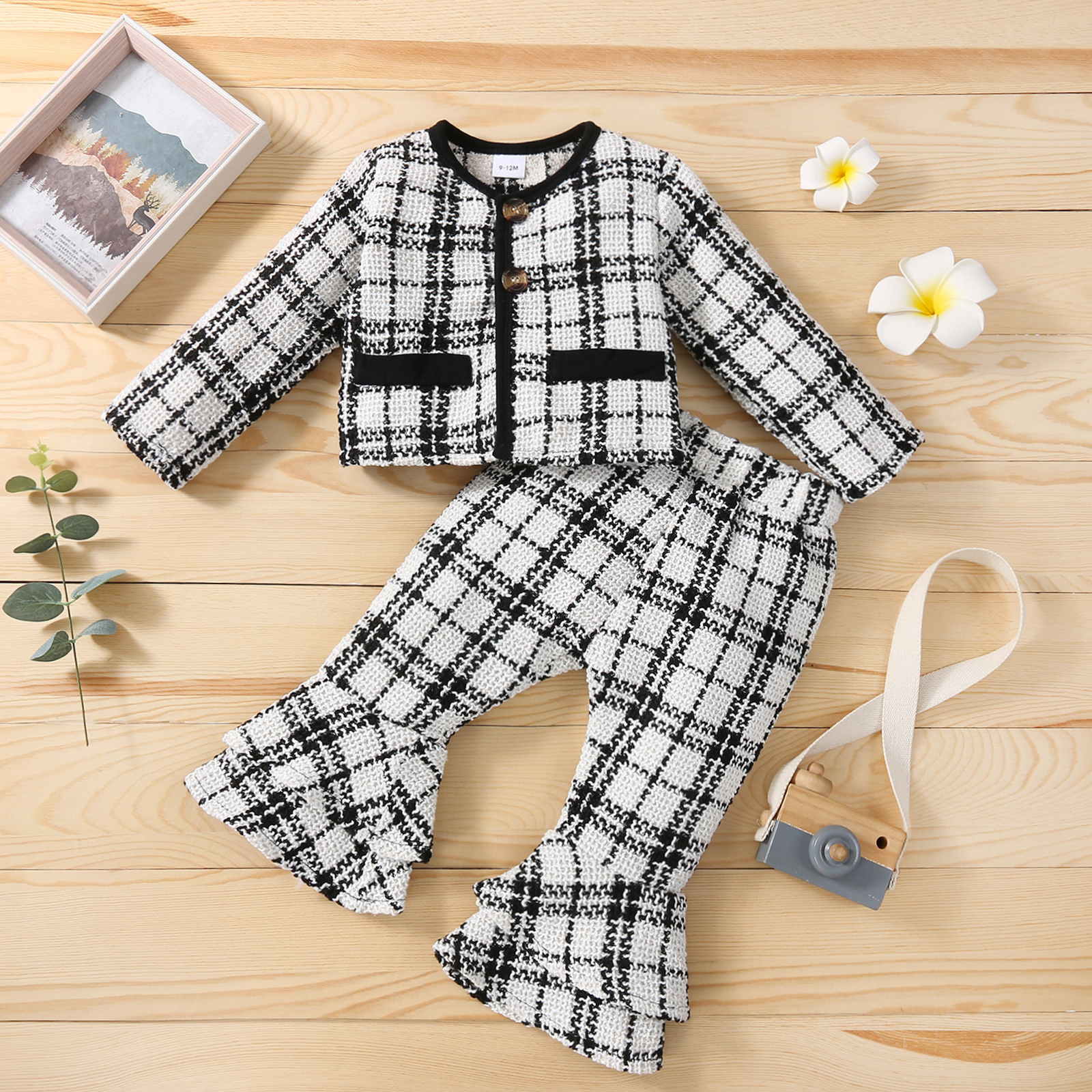 

2pcs Baby Plaid Long-sleeve Outwear and Bell Bottom Pants Set