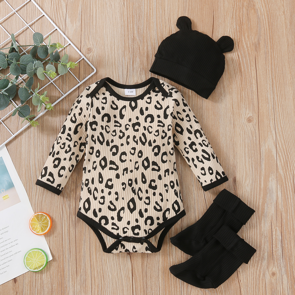 

3pcs All Over Leopard Print Long-sleeve Cotton Romper Set