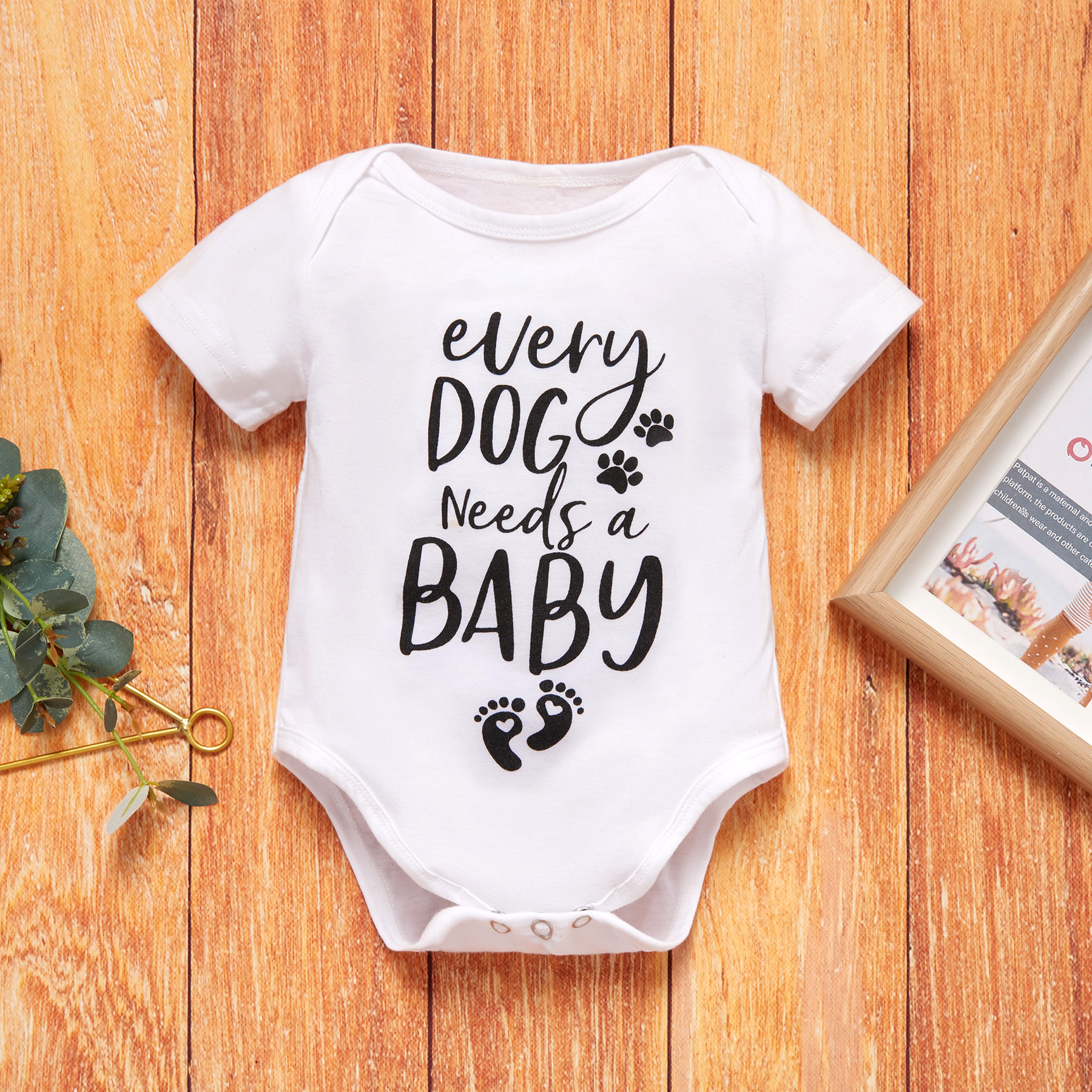 

Baby Boy / Girl DOG Letter Print Bodysuit