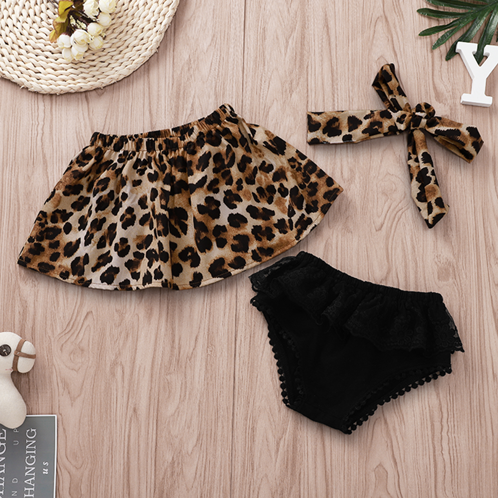 

Baby / Toddler Leopard Print Off Shoulder Top and Lace Shorts with Headband Set
