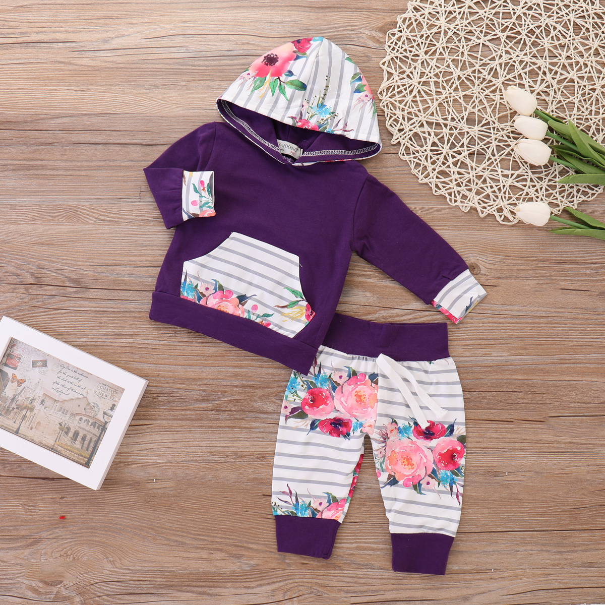 

Pretty Color Blocked Floral Hoodie and Pants Set for Baby