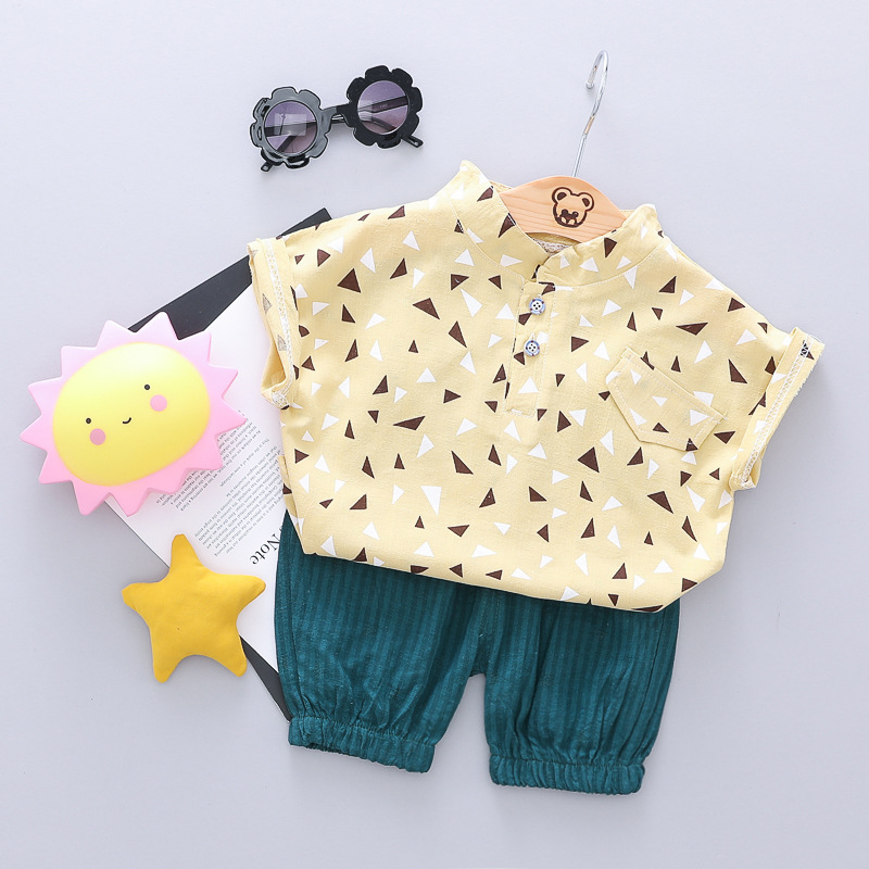 

Baby / Toddler Triangle Print Linen Shirt and Solid Shorts Set