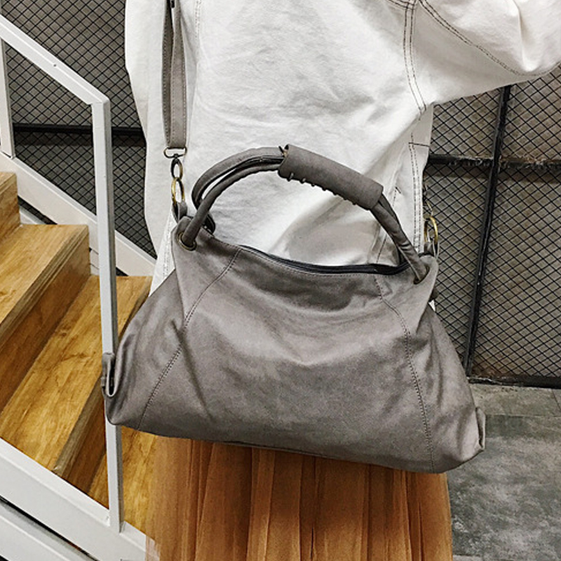 

Retro Large Capacity Solid Crossbody Bag