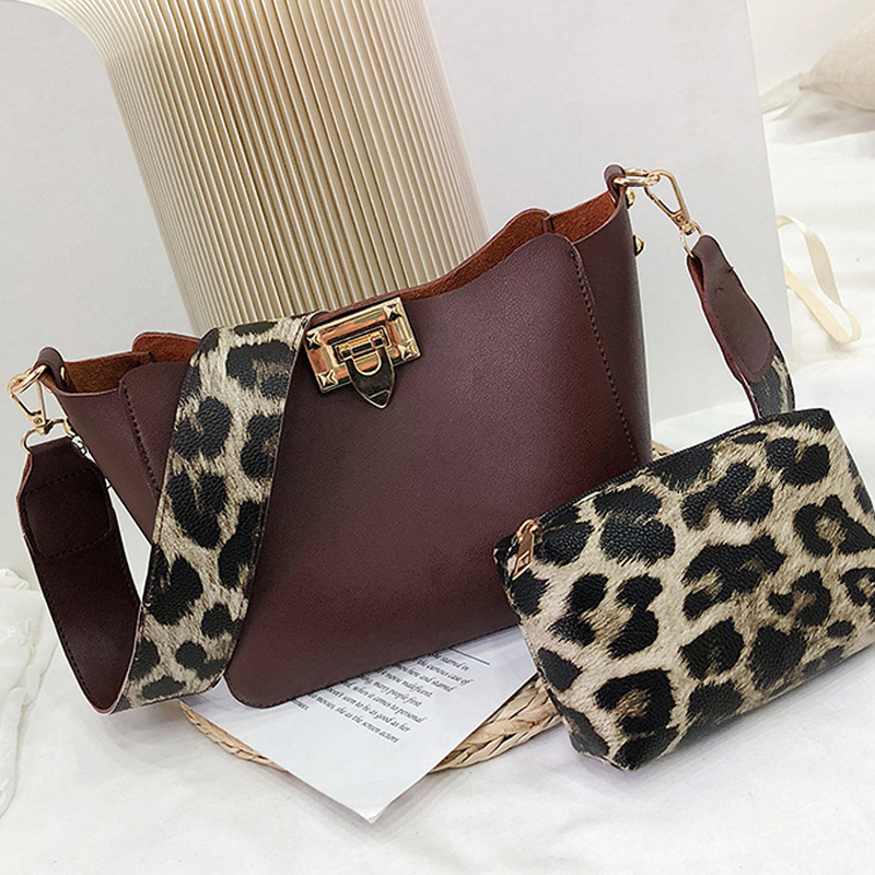 

2 Pcs Leopard Decor Crossbody Bag