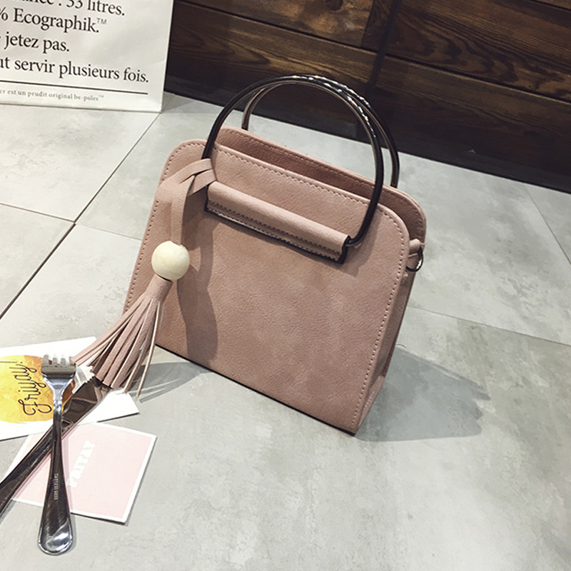 

Vintage Tassel Decor Crossbody Bag