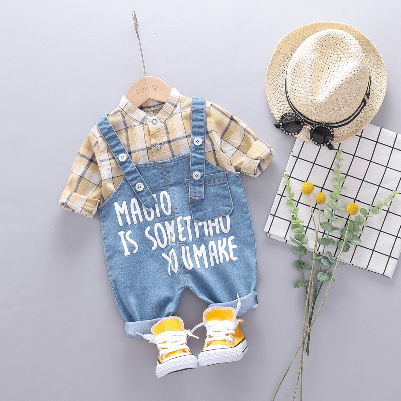 

Baby / Toddler Plaid Shirt and Letter Print Denim Overalls Set