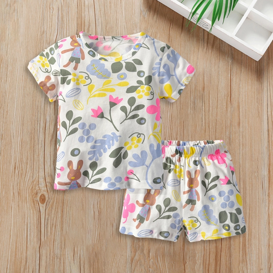 

Baby / Toddler Floral Print Tee and Casual Shorts Pajamas Set