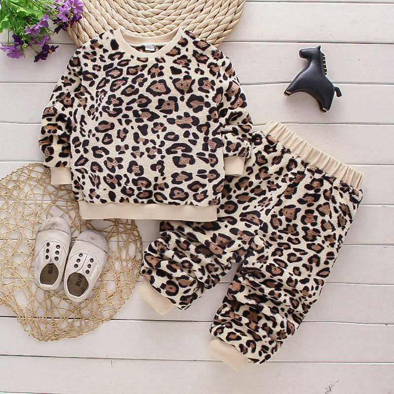 

2-piece Toddler Boy Leopard Pattern Fuzzy Pullover and Pants Set