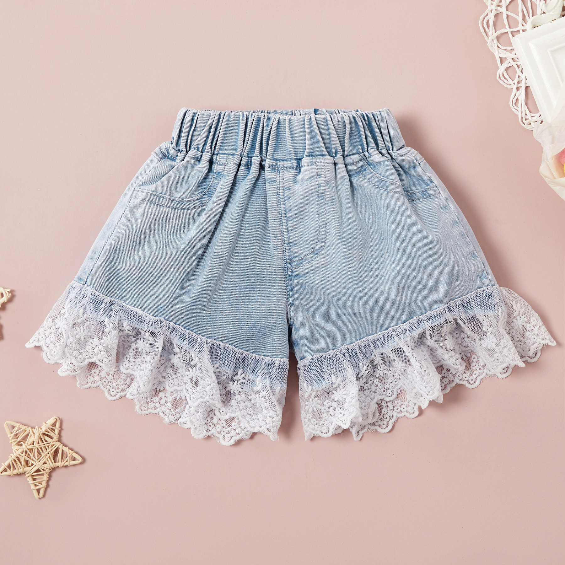 

Baby Girl Denim Lace Decor Shorts