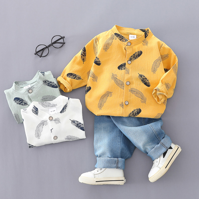 

2pcs Baby Boy Feather Print Long-sleeve Shirt and Blue Jeans Set