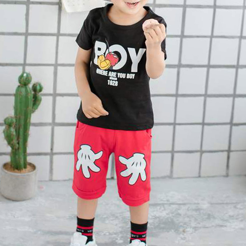 

Baby / Toddler Boy Stylish BOY Print Tee and Hand Print Shorts Set