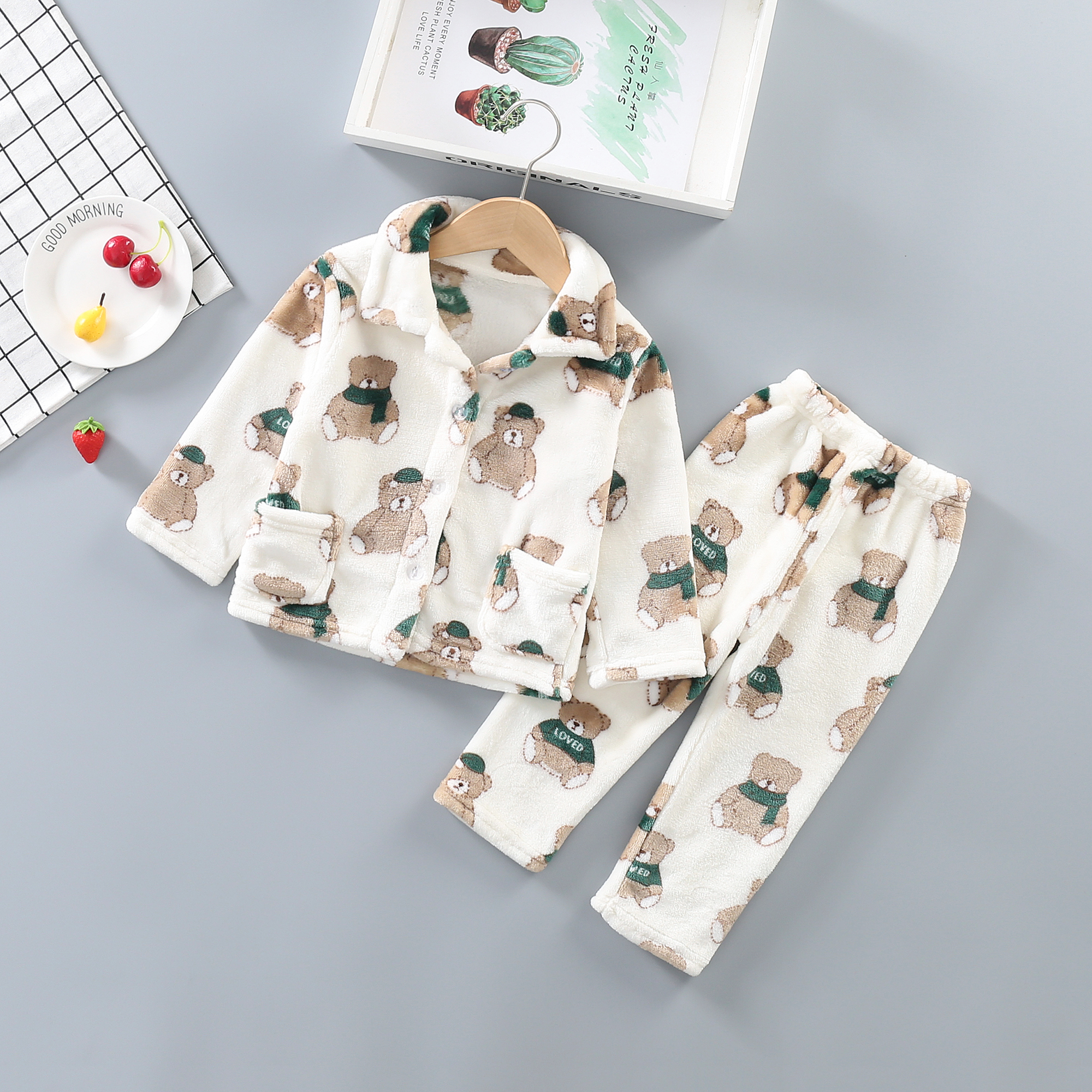 

2-piece Baby / Toddler Bear Print Top and Pants Household Set