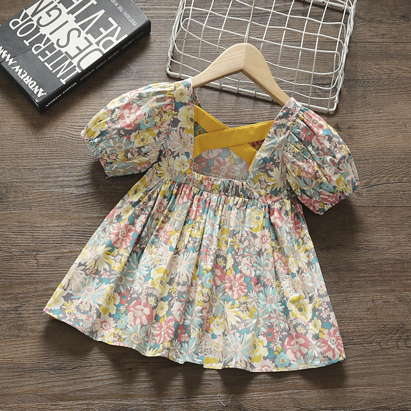 

Floral Print Puff-sleeve Cross-back Baby Dress