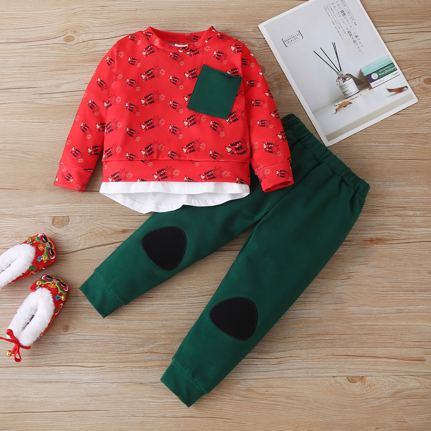 

2-piece Baby / Toddler Print Top and Pants Set of New Year