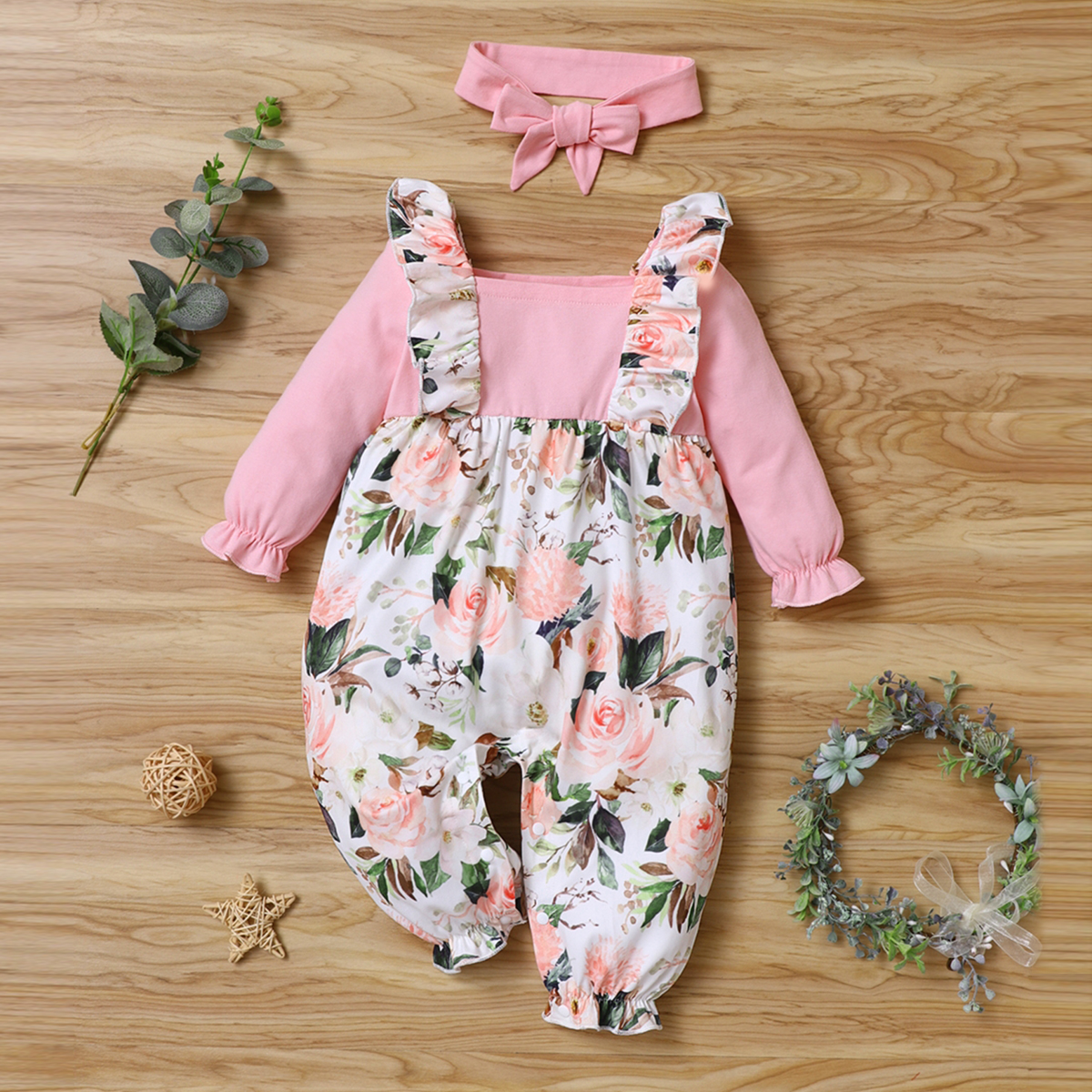 

2pcs Baby Floral Print Pink Ruffle Long-sleeve Jumpsuit Set