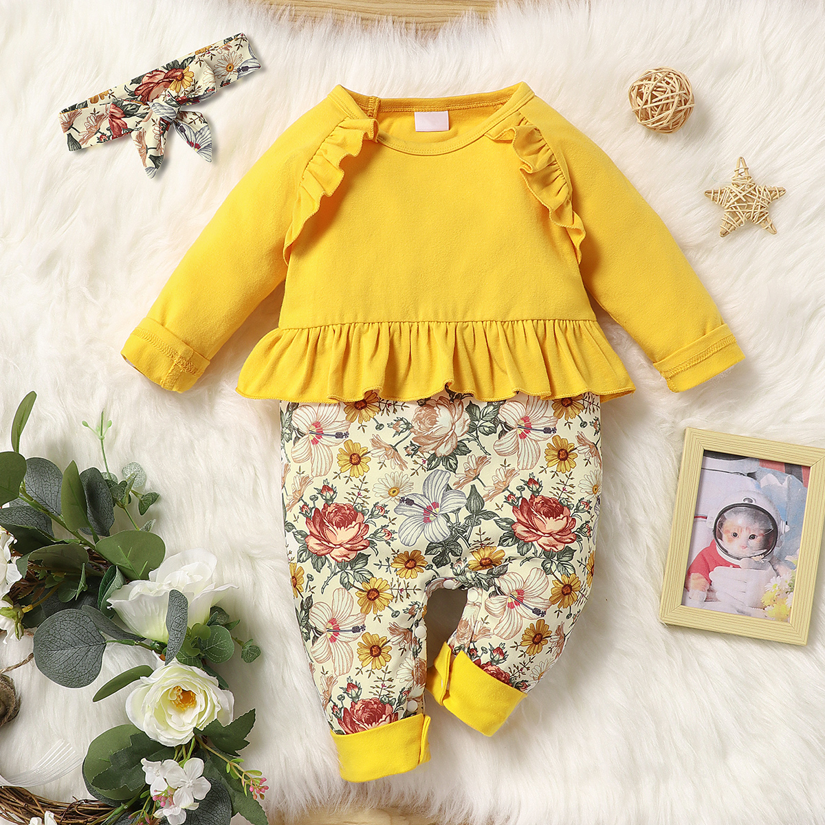 

2pcs Floral Print Splicing Yellow Long-sleeve Ruffle Jumpsuit Set