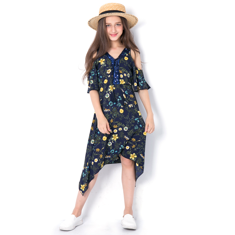 

Fashionable Floral Cold Shoulder Dress in Navy