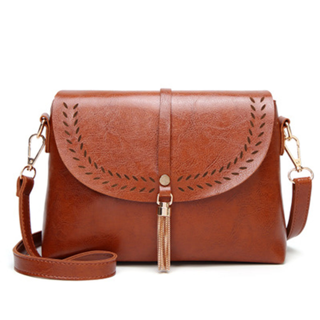 

Retro Tassel Decor Crossbody Bag