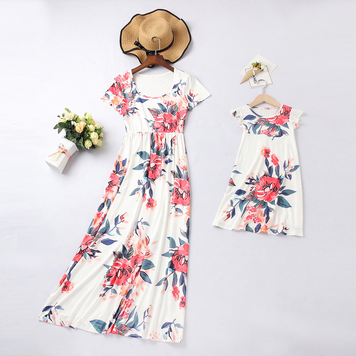 

Short Sleeve Print Matching Dresses