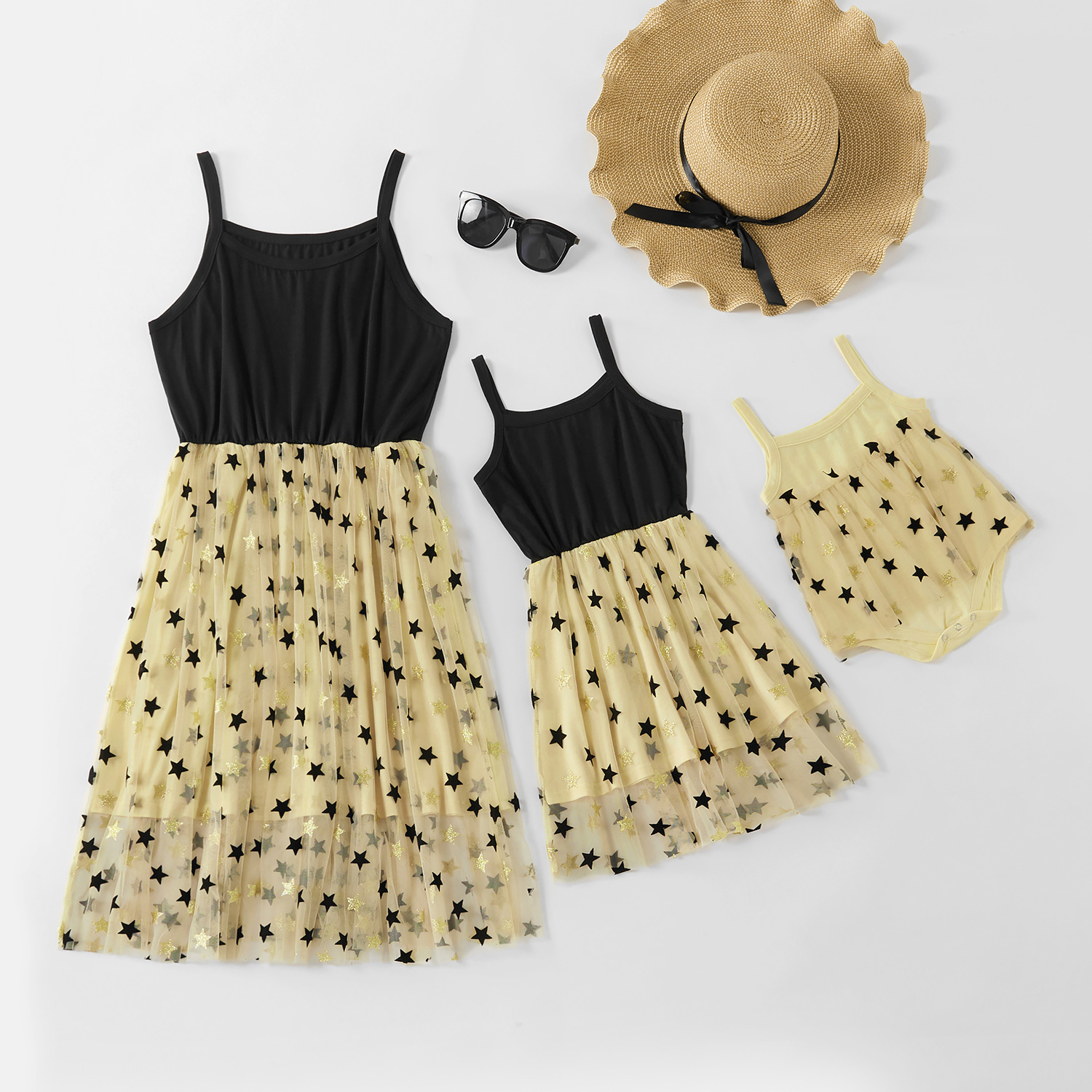

Star Print Mesh Stitching Dresses for Mommy and Me