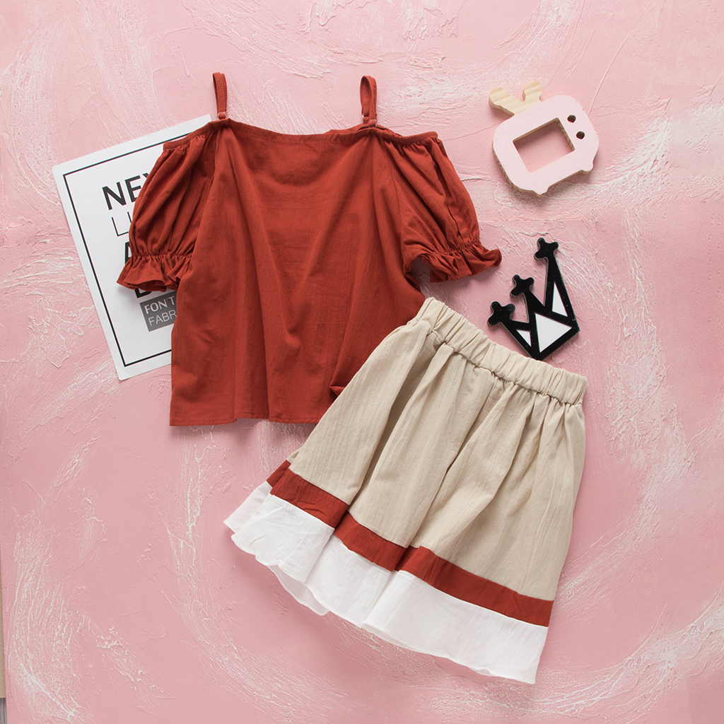 

Pretty Off Shoulder Blouse and Skirt Set