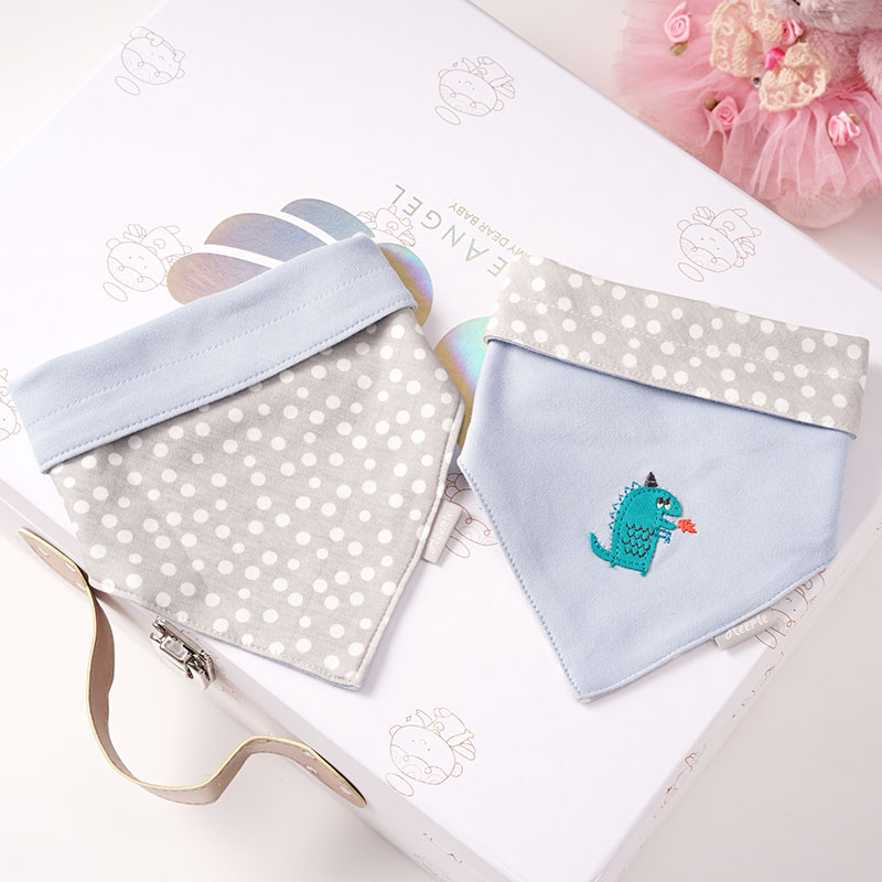 

2-piece Cartoon Dinosaur Print Softness Cotton Baby Bibs