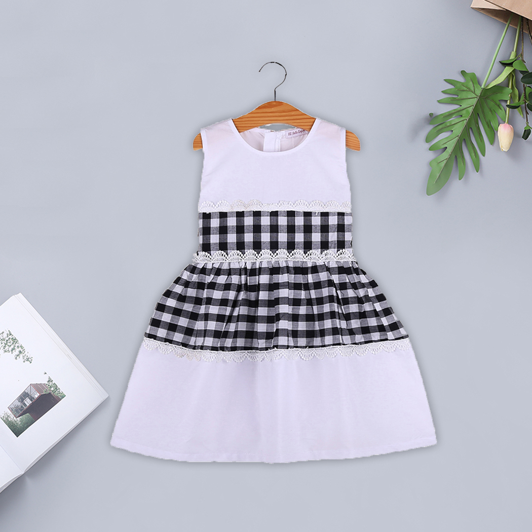 

Toddler / Girl White and Black Plaid Dress