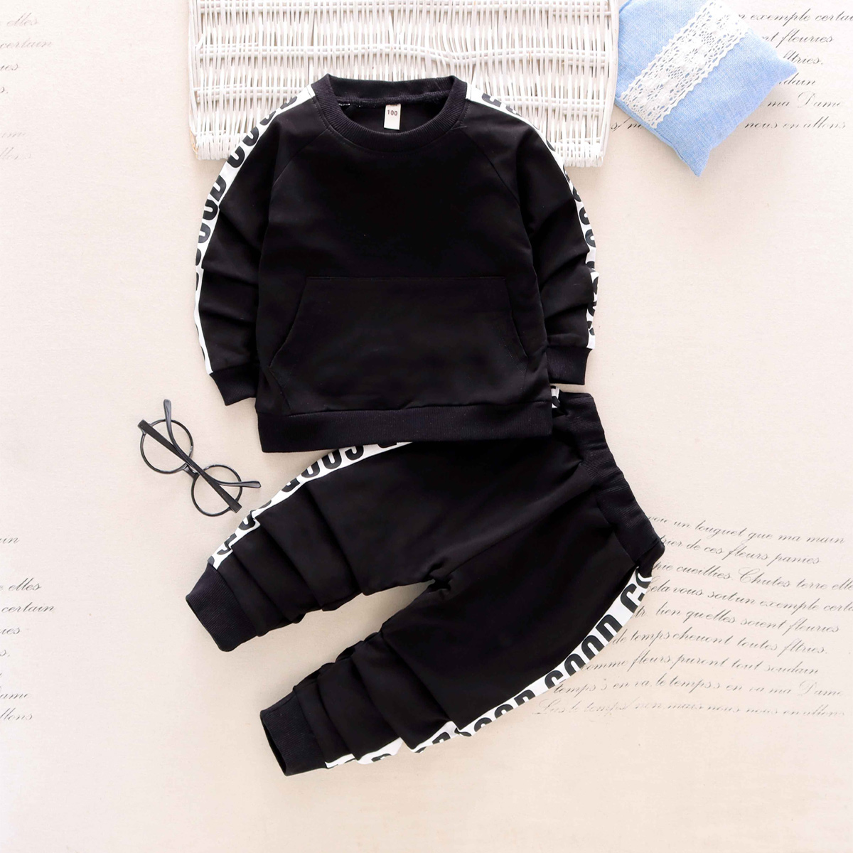 

2-piece Toddler Boy Letter Print Pullover Sweatshirt and Pants Set