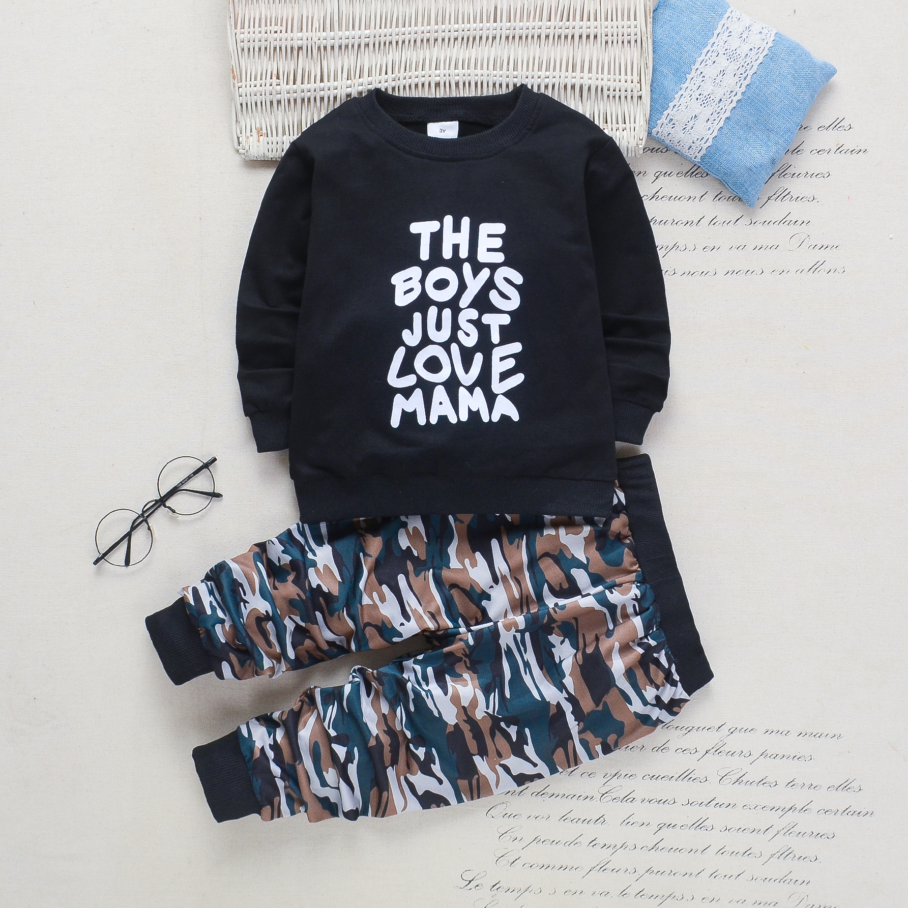 

2-piece Toddler Boy Letter Print Black Sweatshirt and Camouflage Pants Set