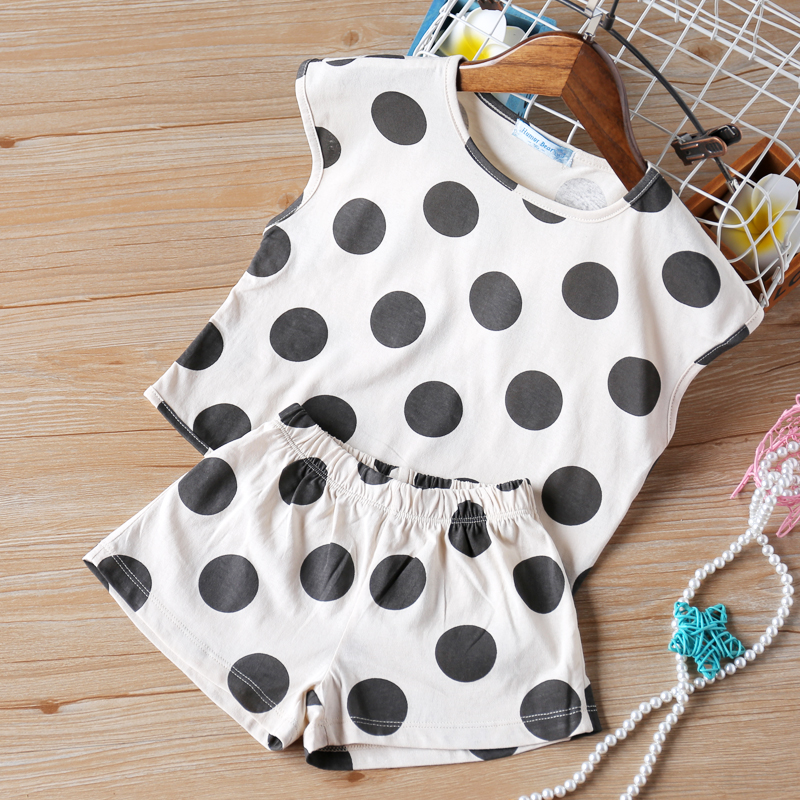 

Baby / Toddler Polka Dots Sleeveless Top and Shorts Set