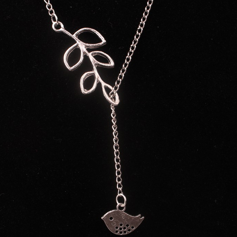

Simple Leaf and Bird Chain Necklace