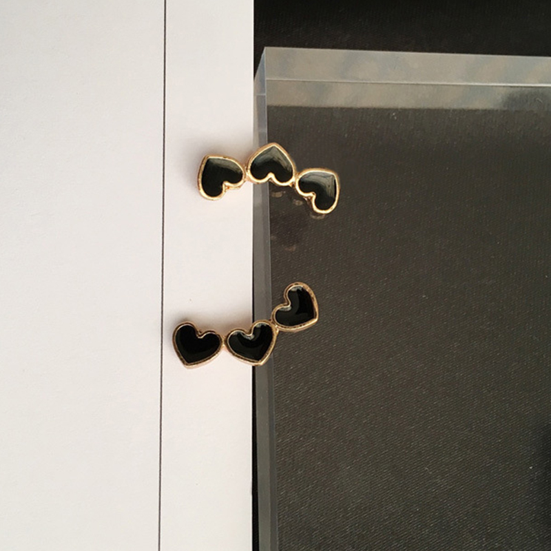 

Trendy Heart Design Black Earrings