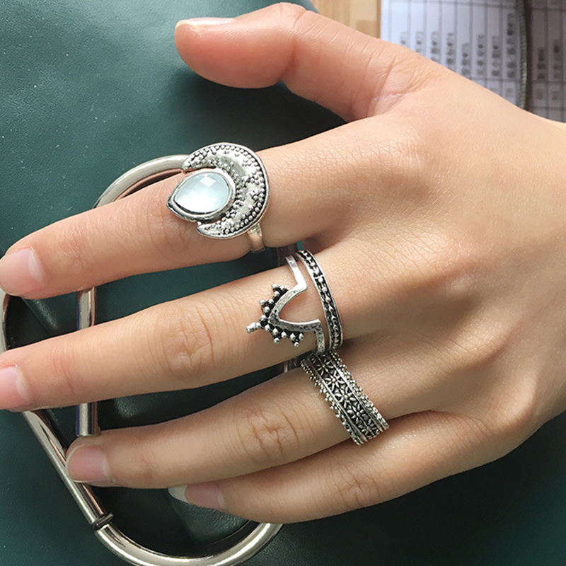 

4 Pcs Vintage Boho Style Ring Set