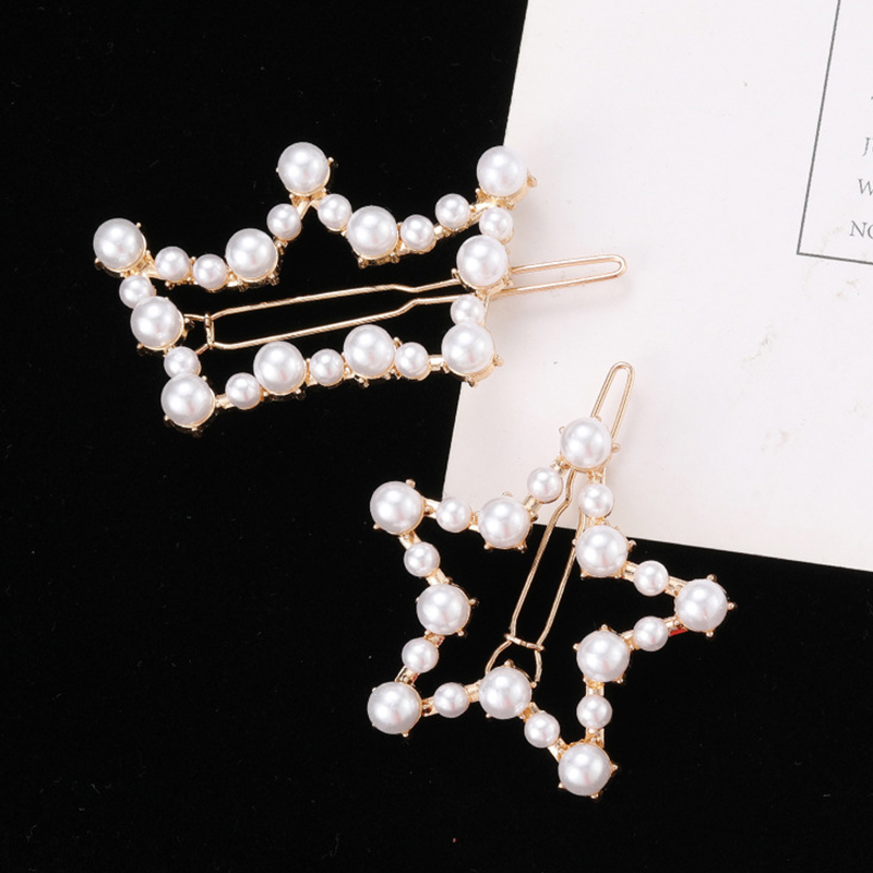 

2 Pcs Pearl Hollow Out Earrings