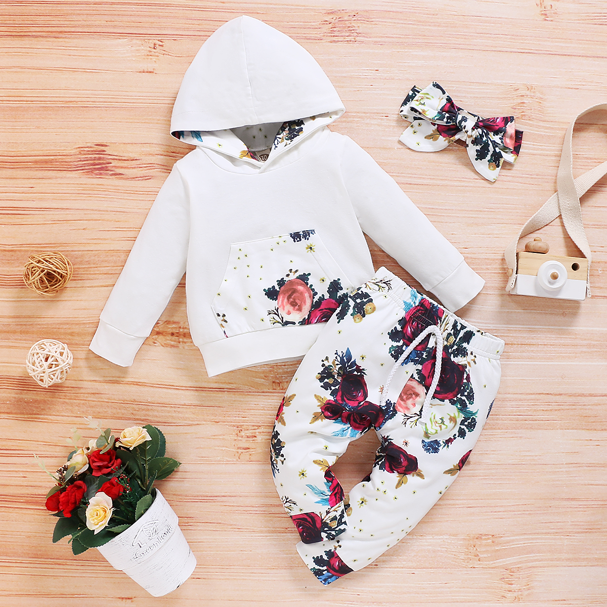 

Baby Girl Sweet Floral Baby's Sets