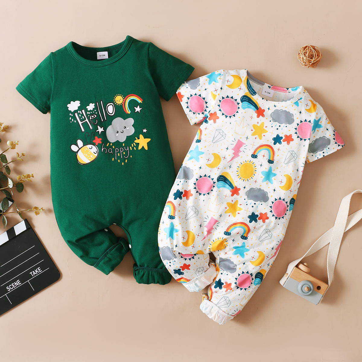 

Cartoon Rainbow Cloud Pattern Short-sleeve Baby Jumpsuit