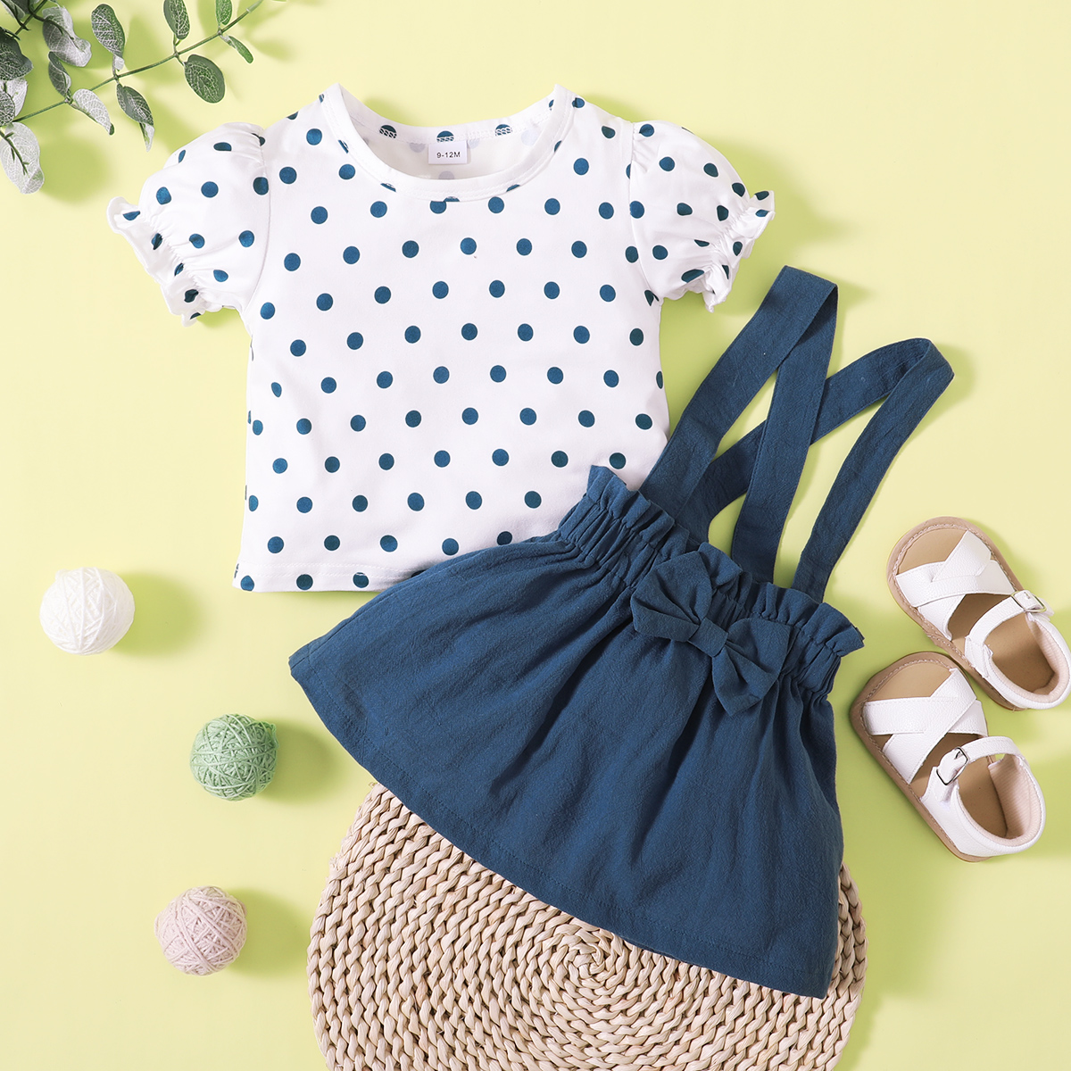 

2pcs Polka Dots Print Puff-sleeve Baby Set