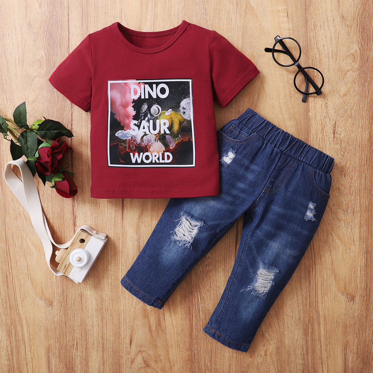 

2pcs Letter Print Short-sleeve Crimson Baby Set