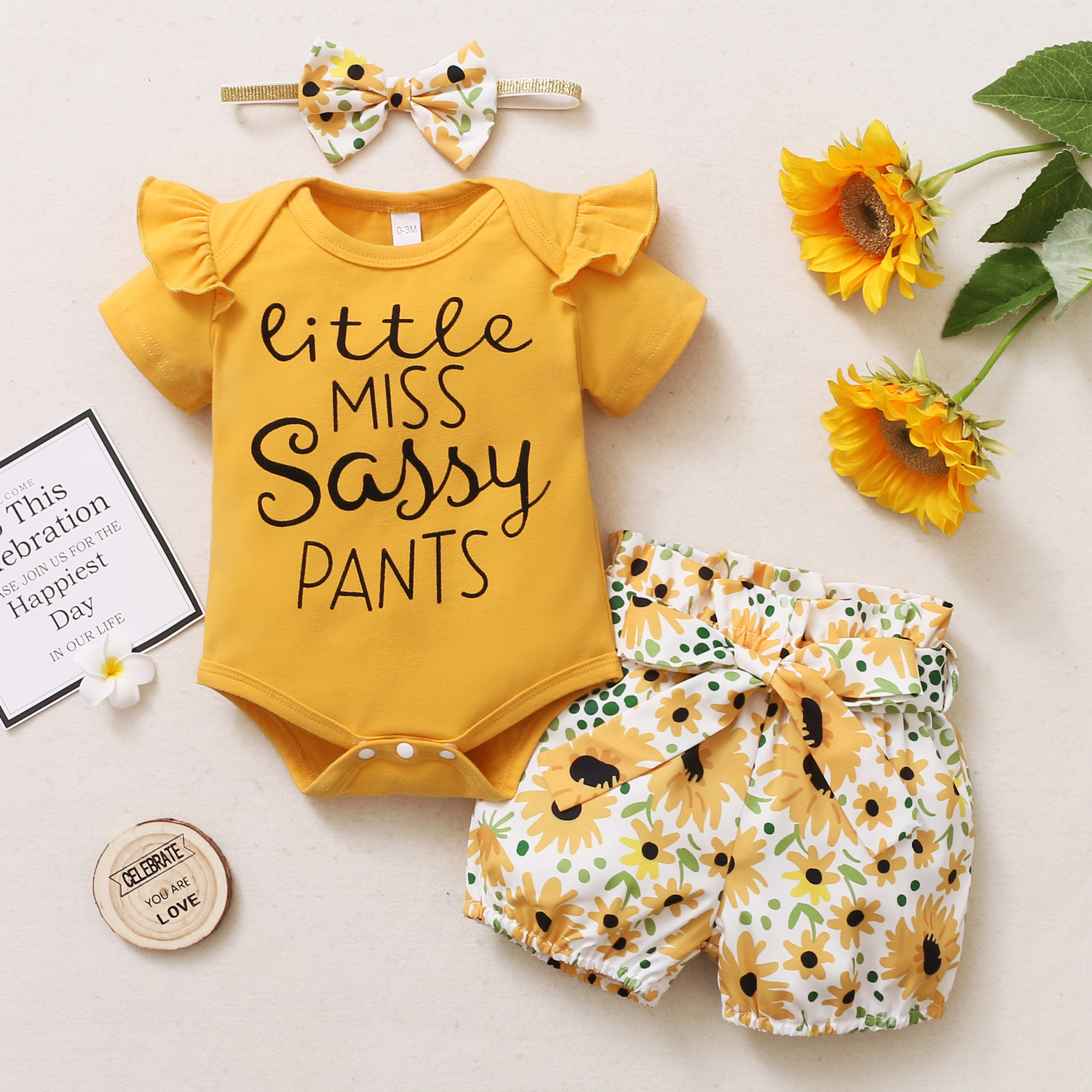 

3pcs Letter and Sunflower Print Short-sleeve Yellow Baby Set